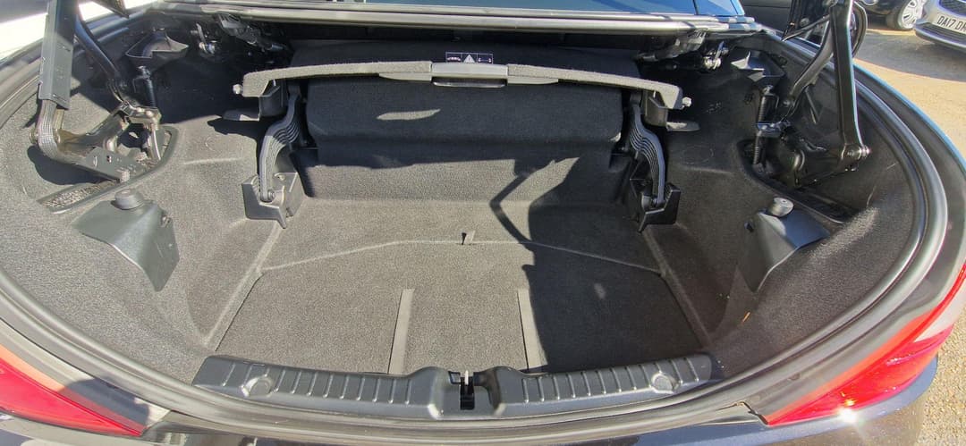 Car Image 11
