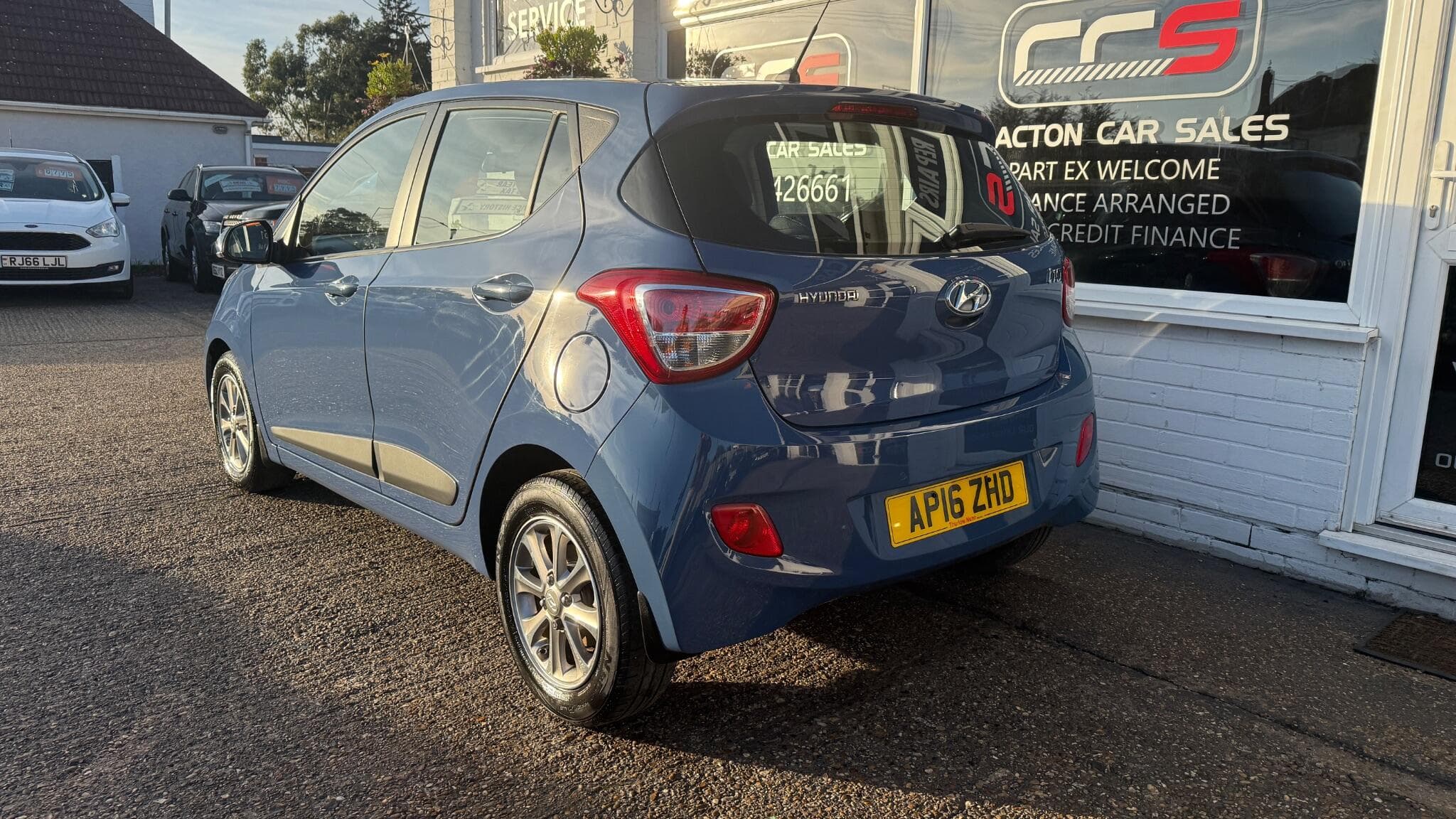 2016 Hyundai i10 - Image 5