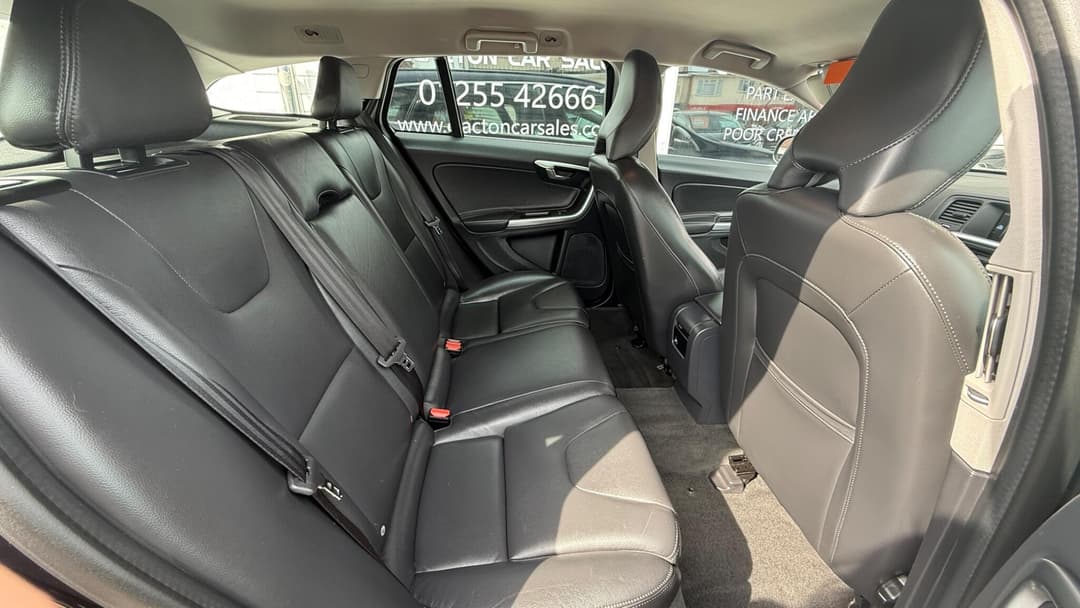 Car Image 11