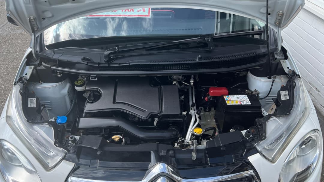 Car Image 13