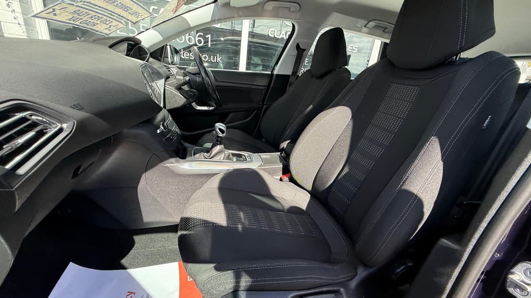 Car Image 15