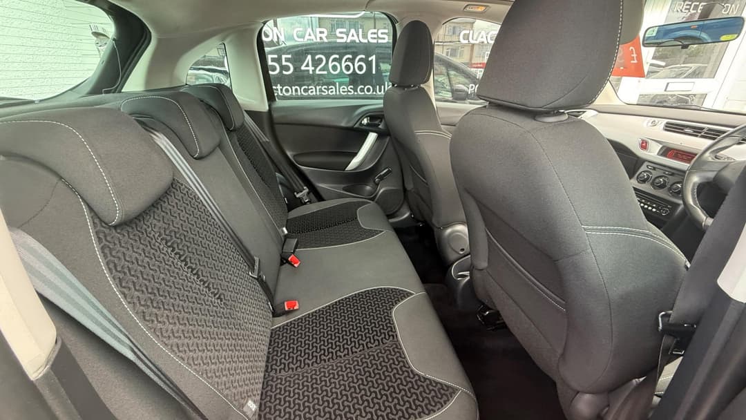 Car Image 12
