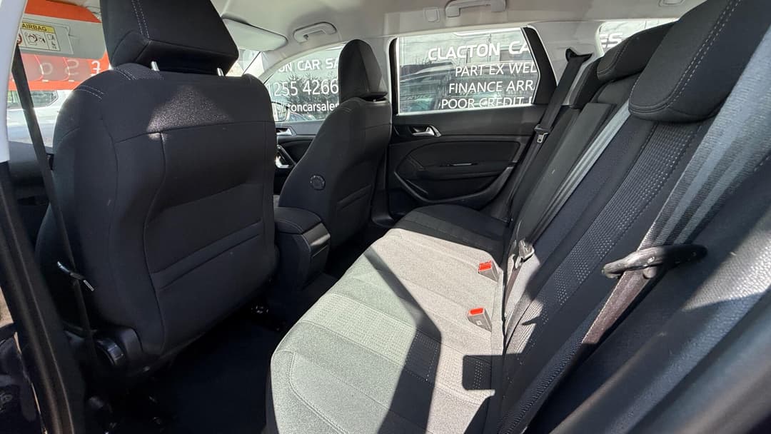 Car Image 18