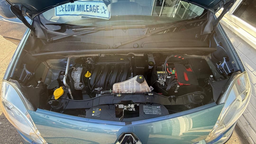 Car Image 13