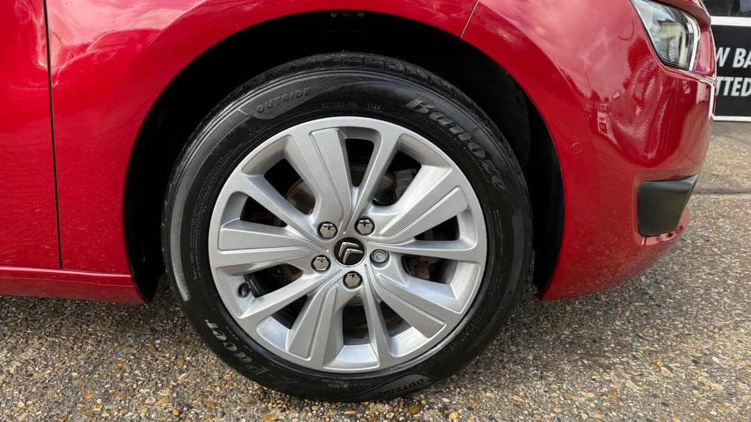 Car Image 24