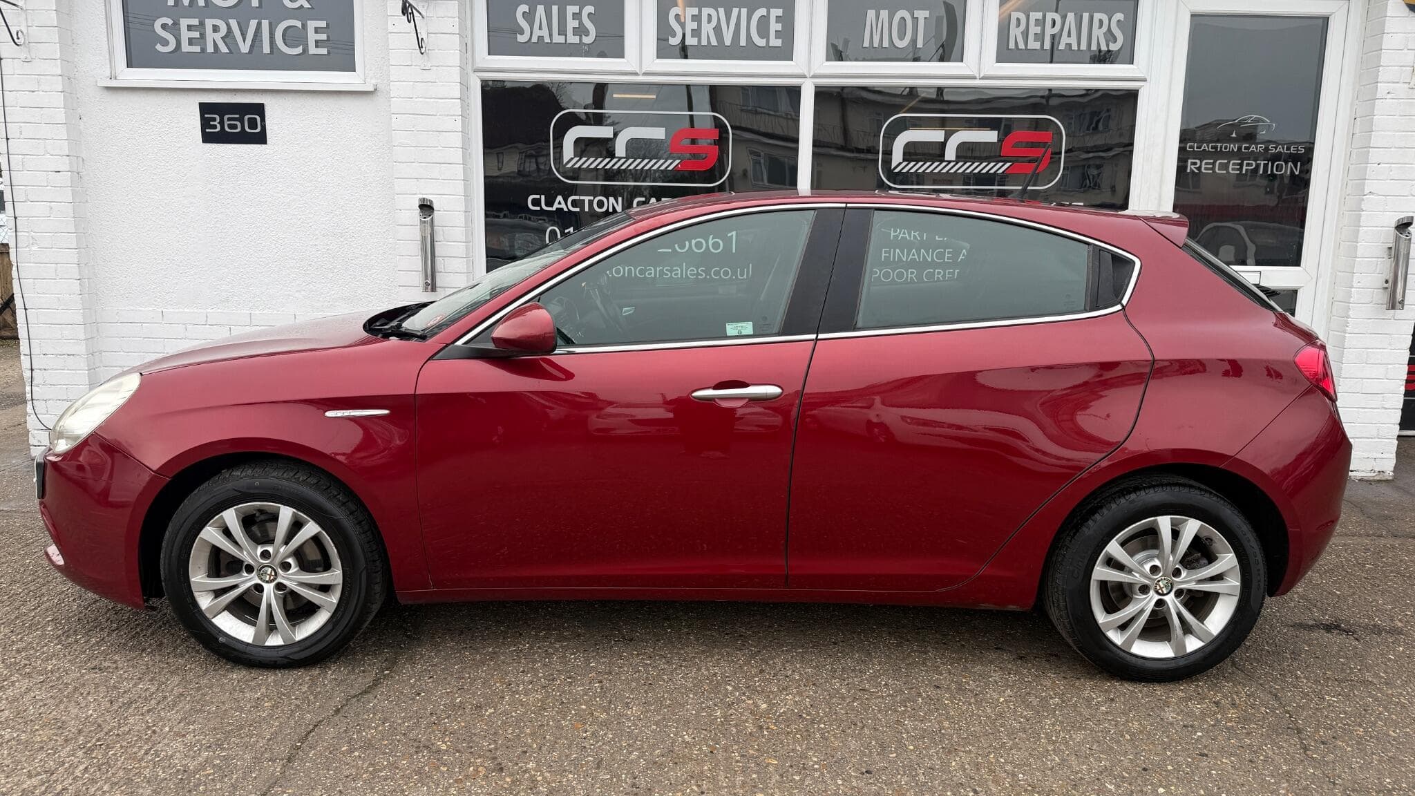 2010 Alfa Romeo Giulietta - Image 4