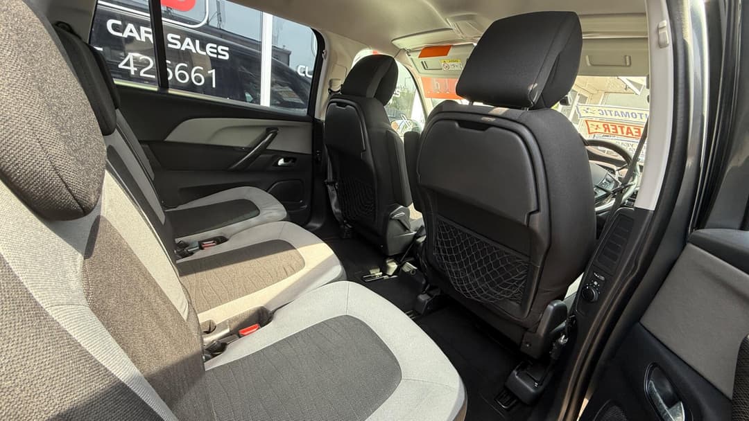 Car Image 11