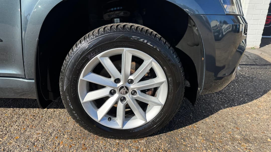 Car Image 22