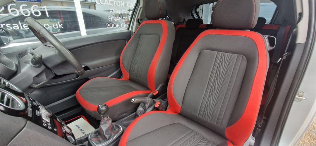 Car Image 16