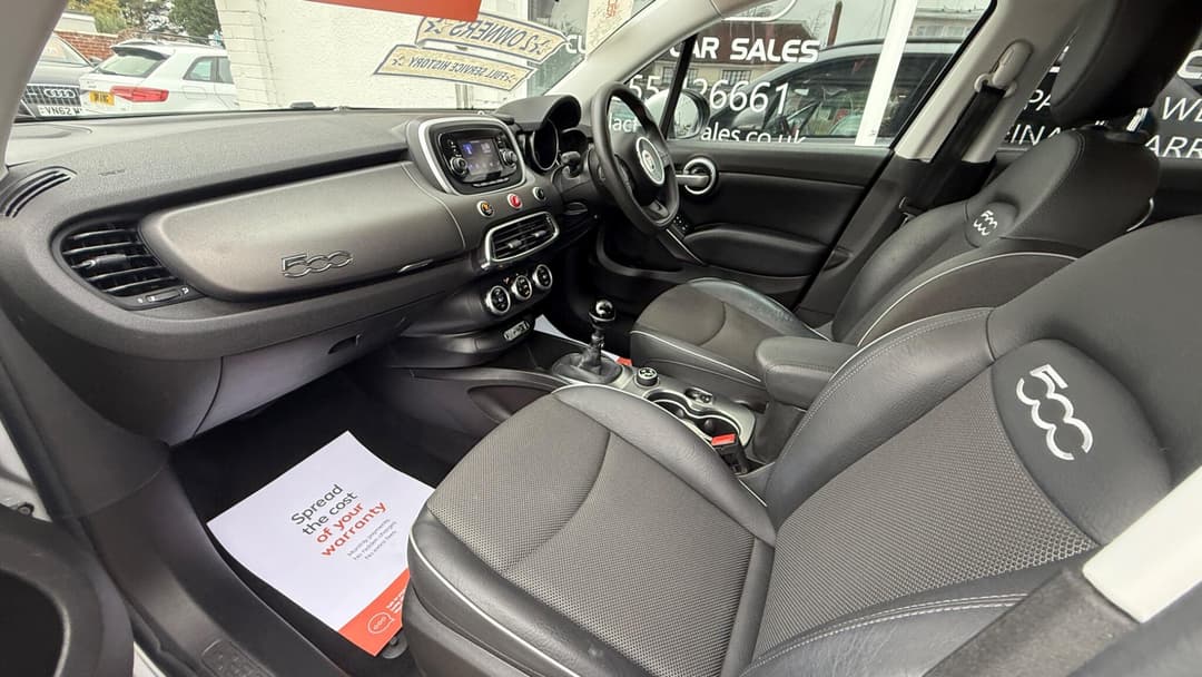 Car Image 16