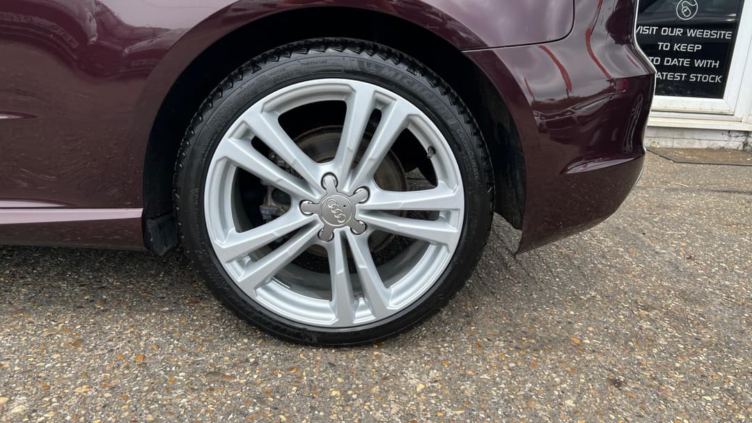 Car Image 18