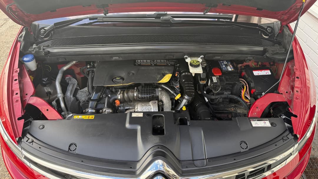 Car Image 14