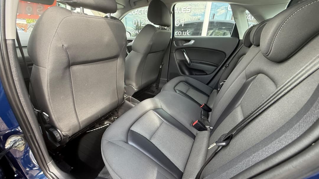 Car Image 17