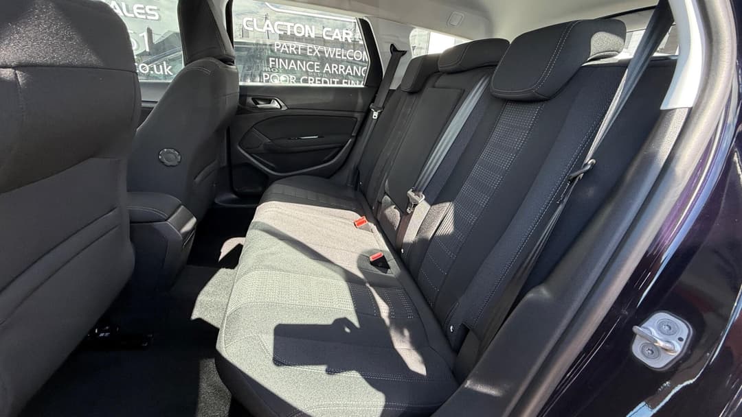 Car Image 17