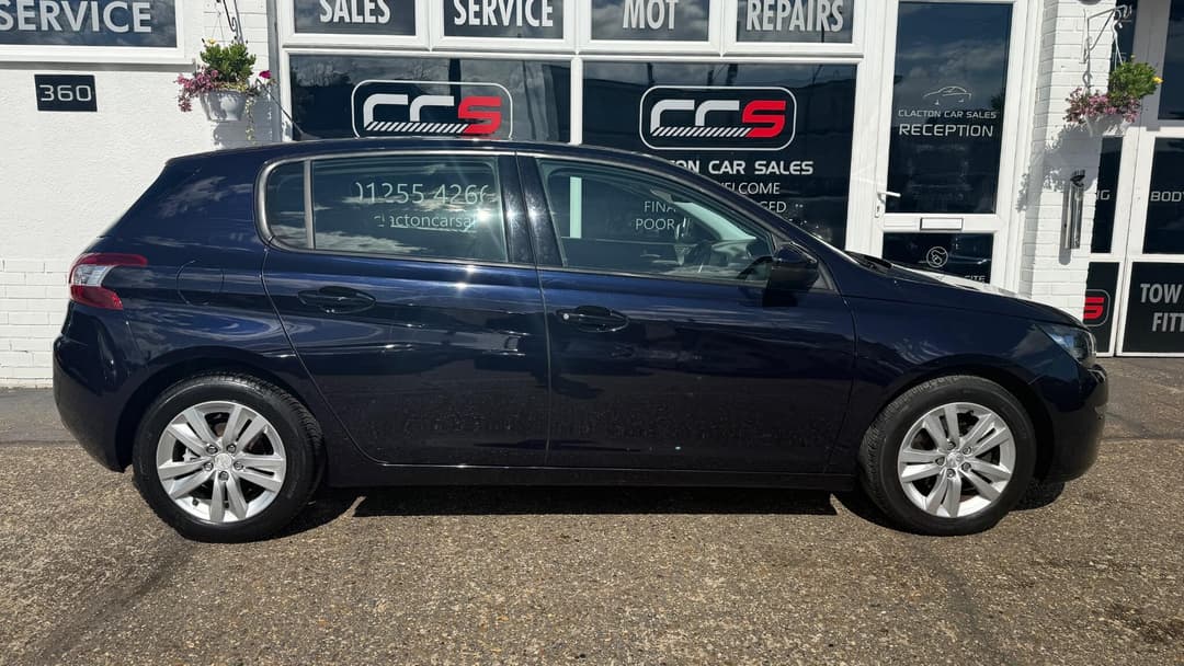 Car Image 8