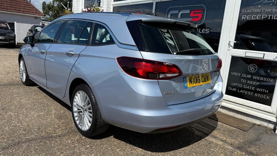 Car Image 5