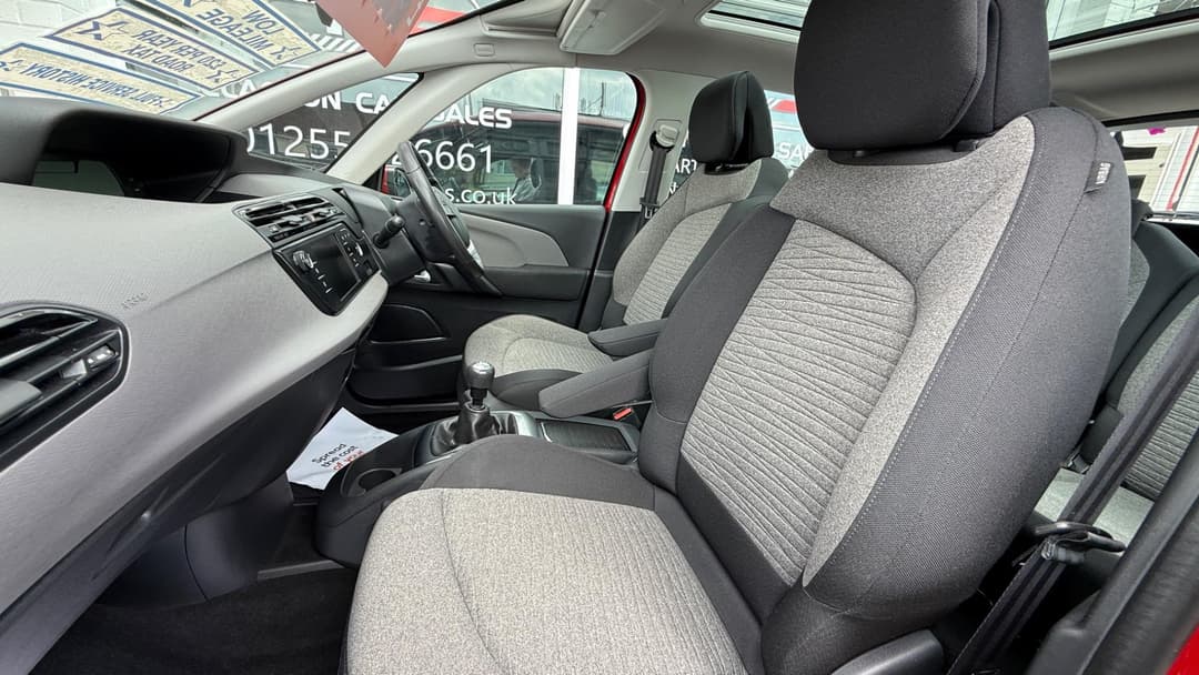 Car Image 15
