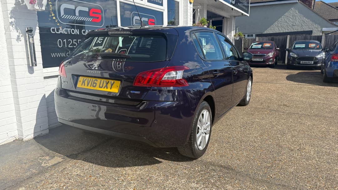 Car Image 7