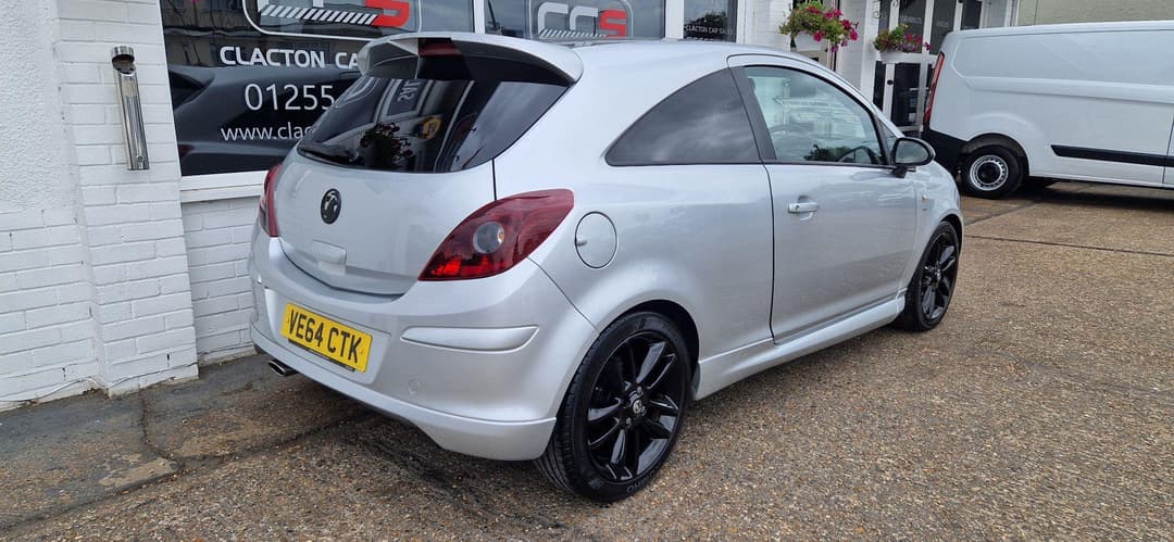 Car Image 7