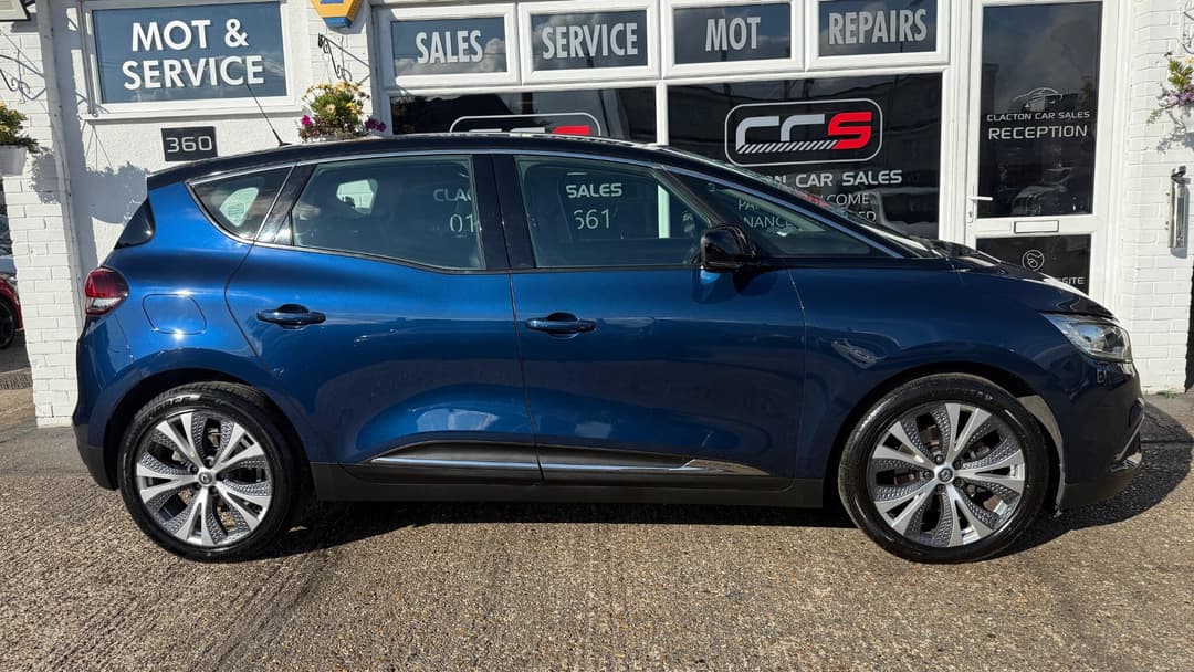 Car Image 8