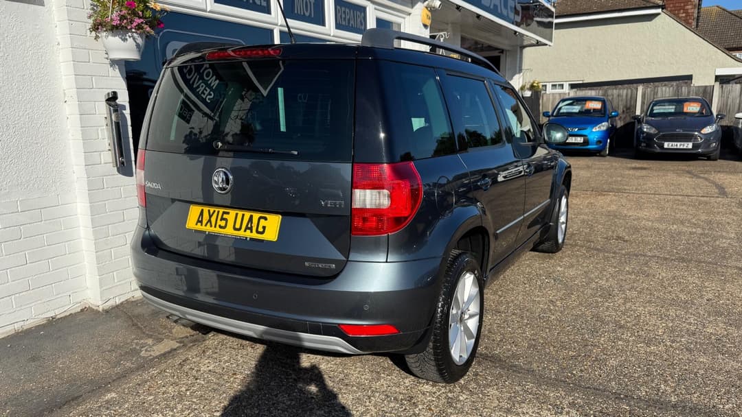 Car Image 7