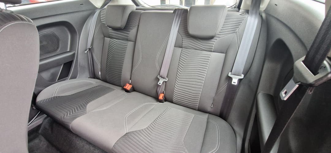 Car Image 17