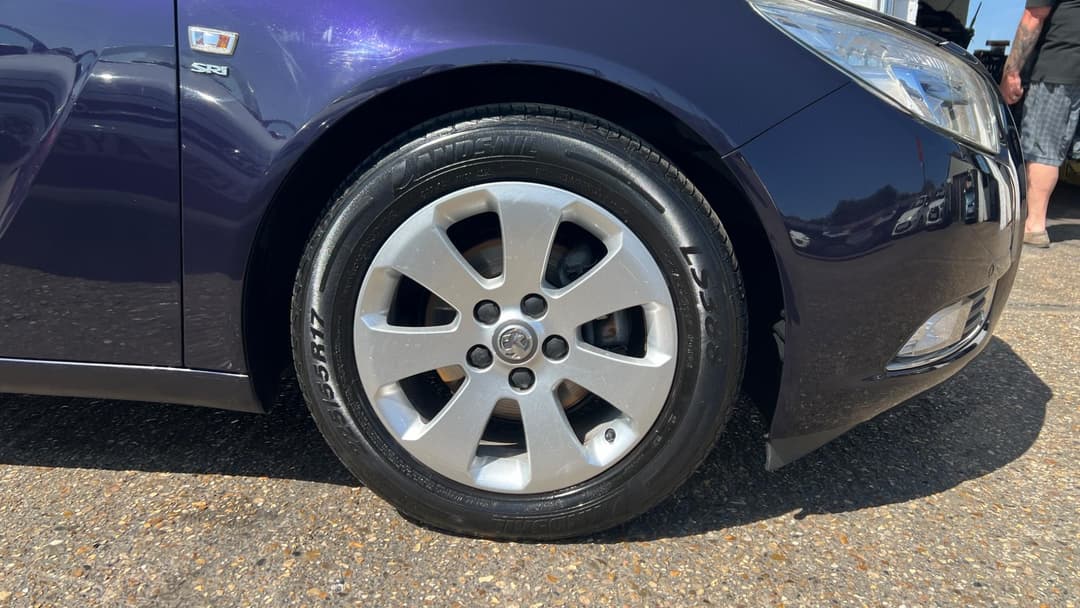 Car Image 21