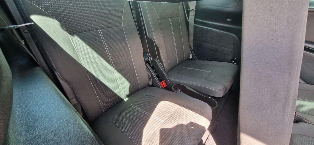 Car Image 13