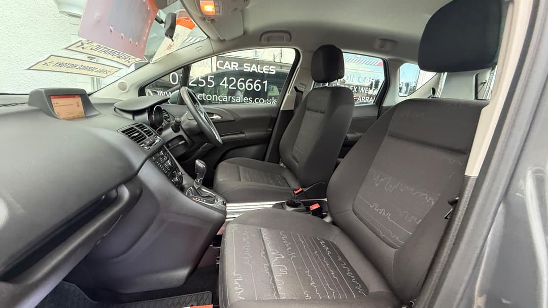Car Image 15