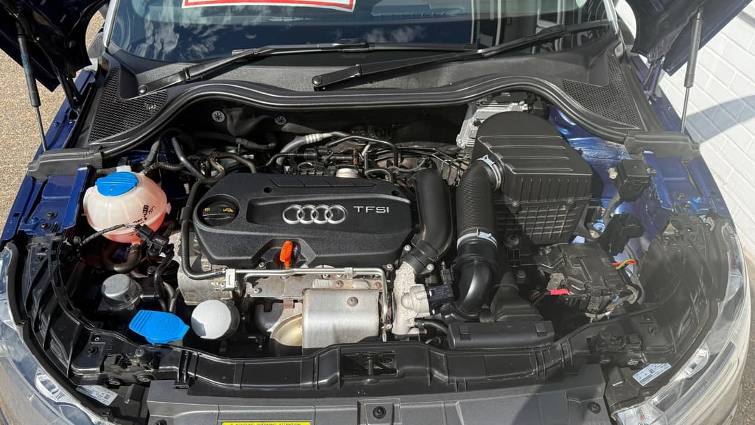 Car Image 12