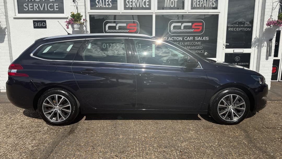 Car Image 8