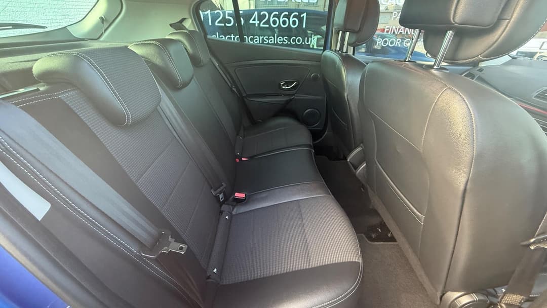 Car Image 12