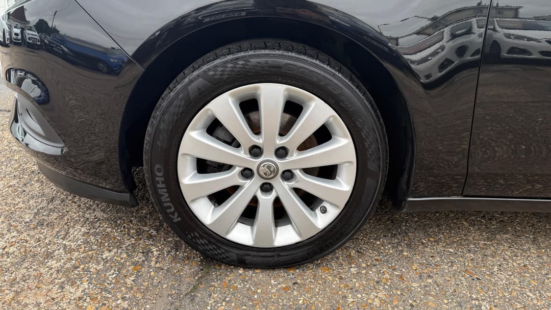 Car Image 22