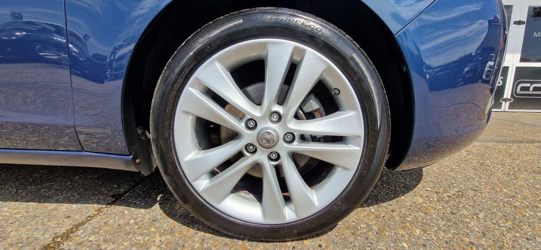 Car Image 21