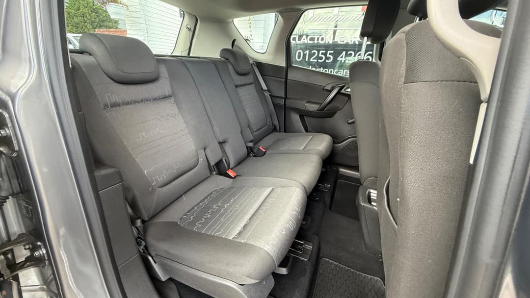 Car Image 12