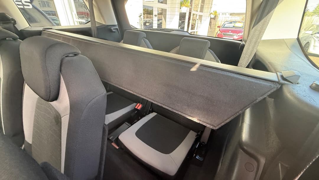 Car Image 20