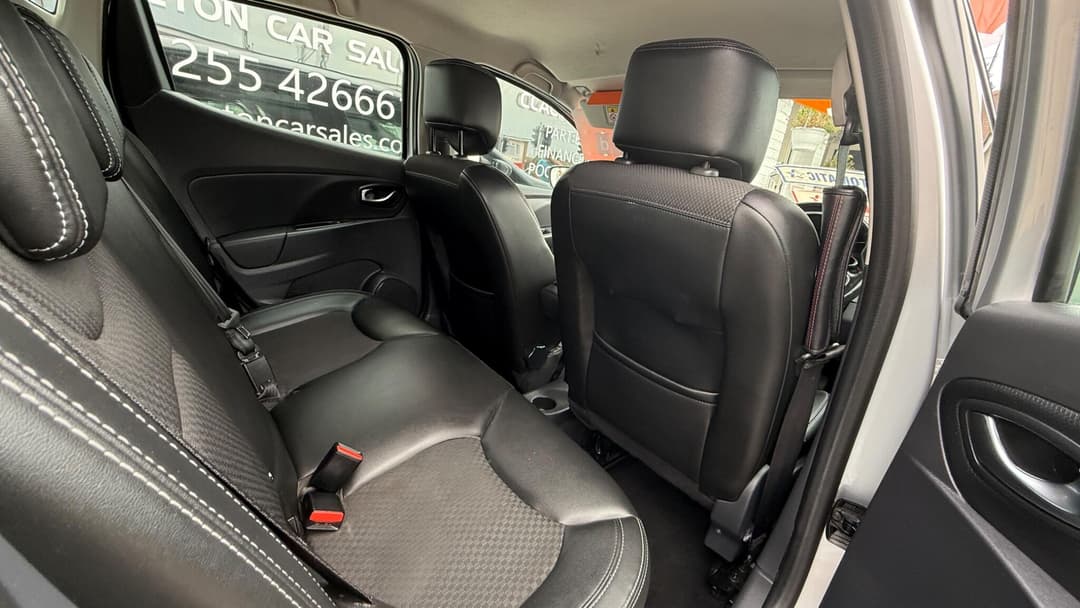Car Image 11