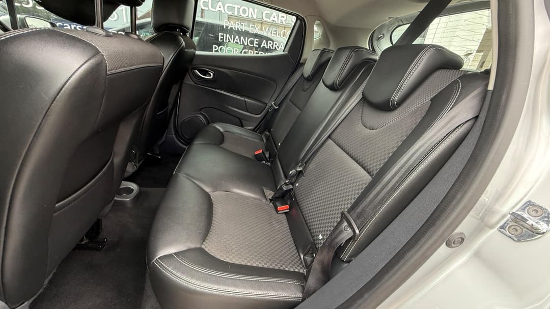 Car Image 17