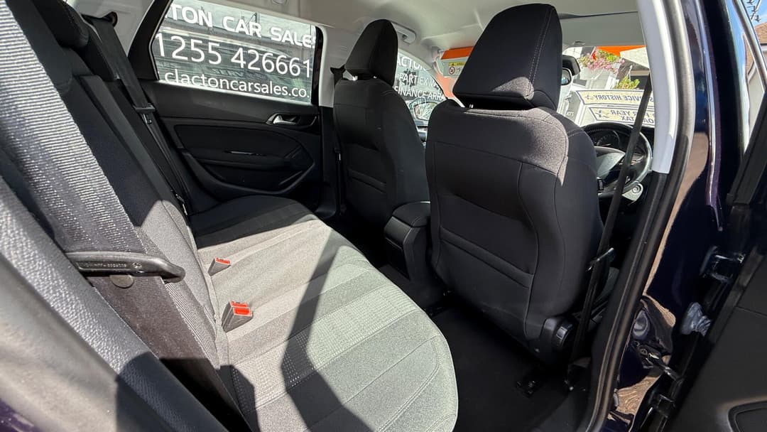Car Image 11