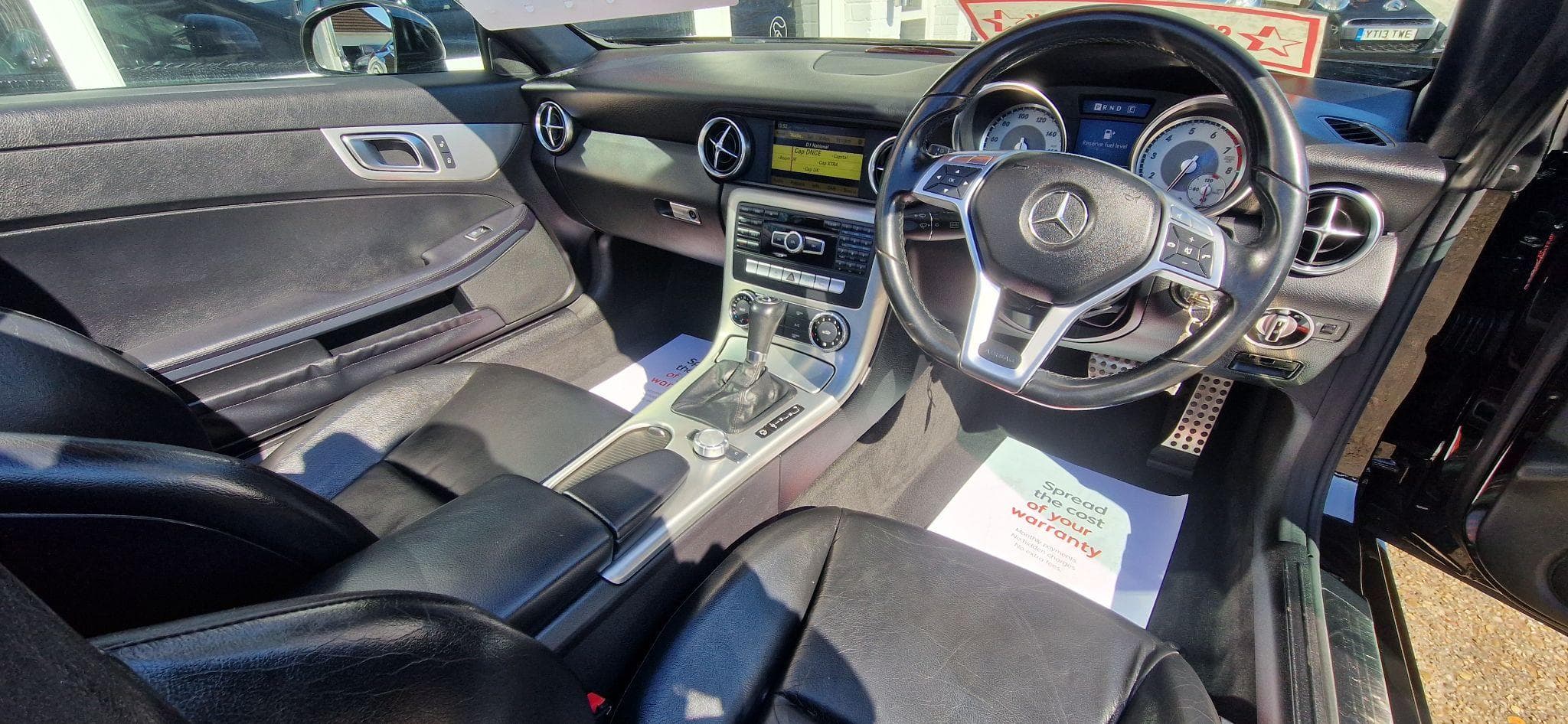 2011 Mercedes-Benz SLK - Image 9