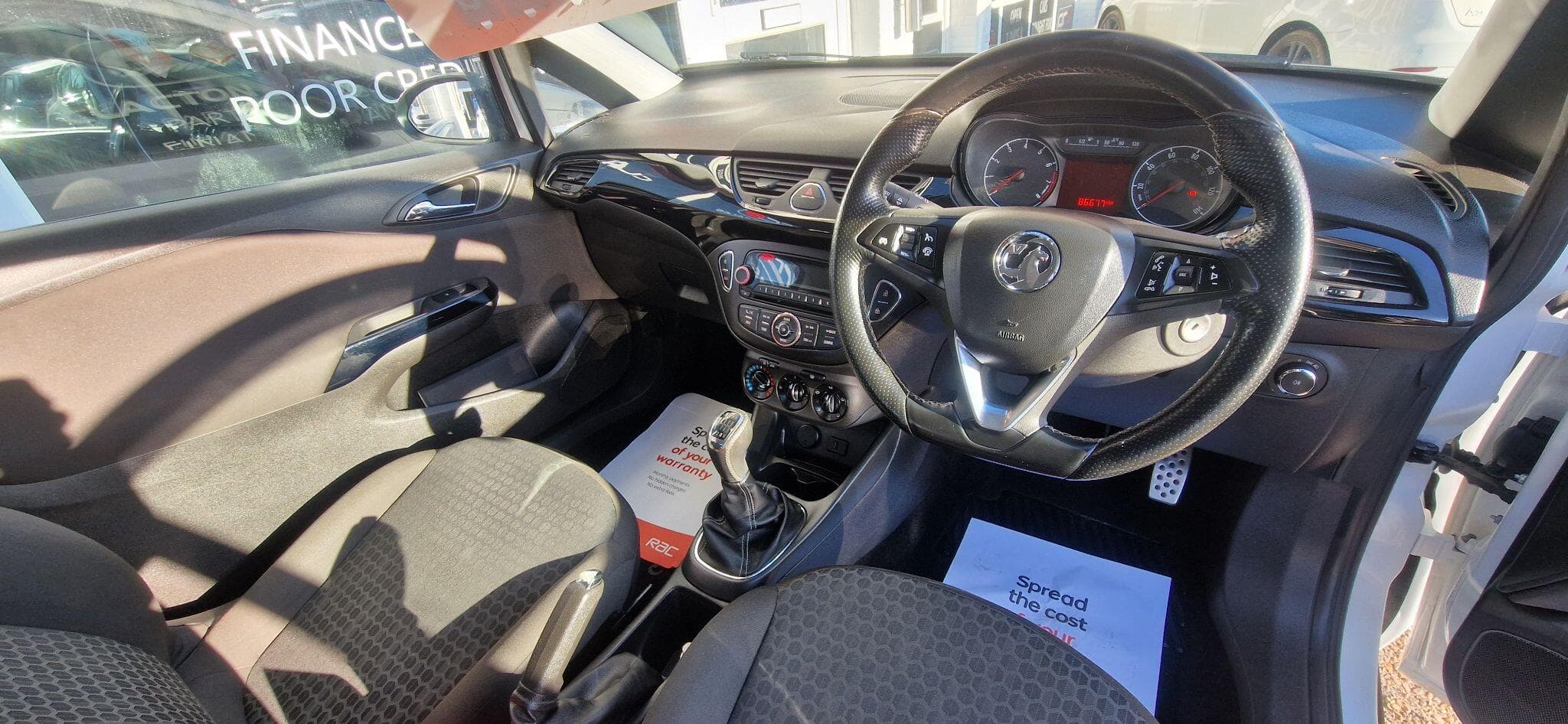 2015 Vauxhall Corsa - Image 9