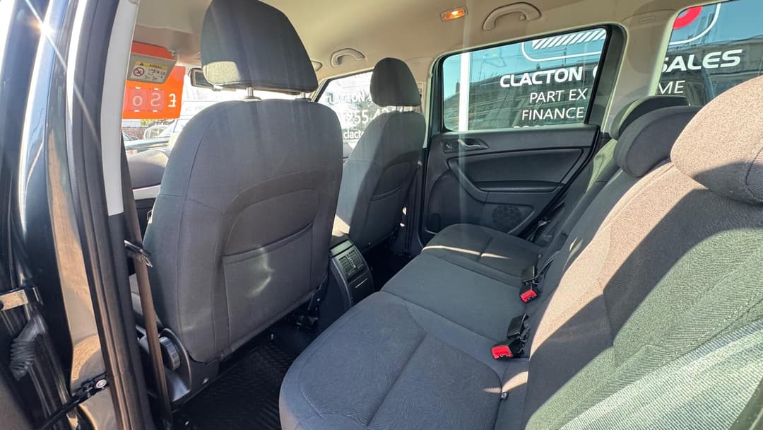 Car Image 18