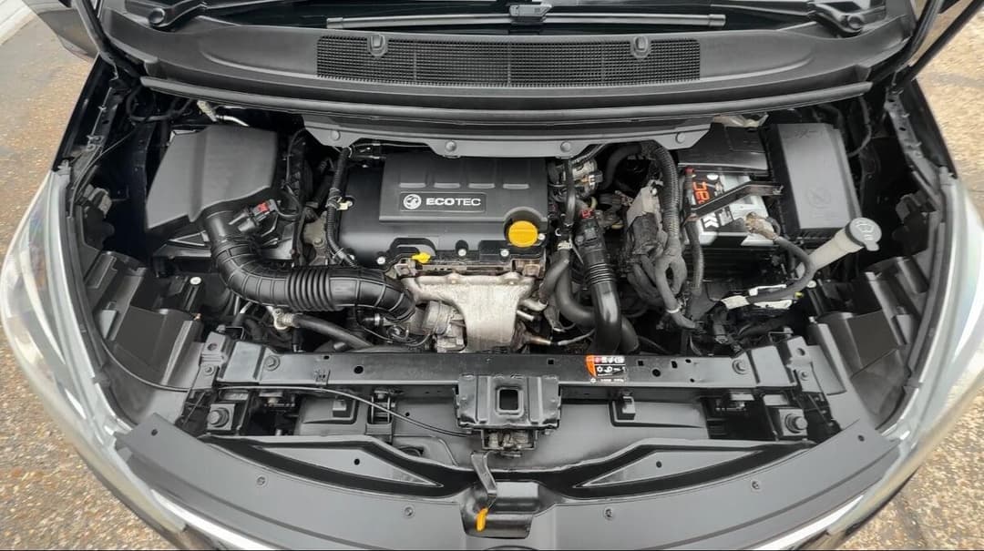 Car Image 14