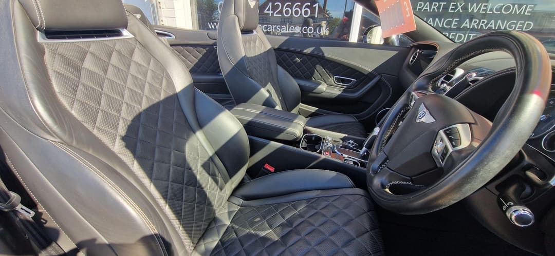 Car Image 10
