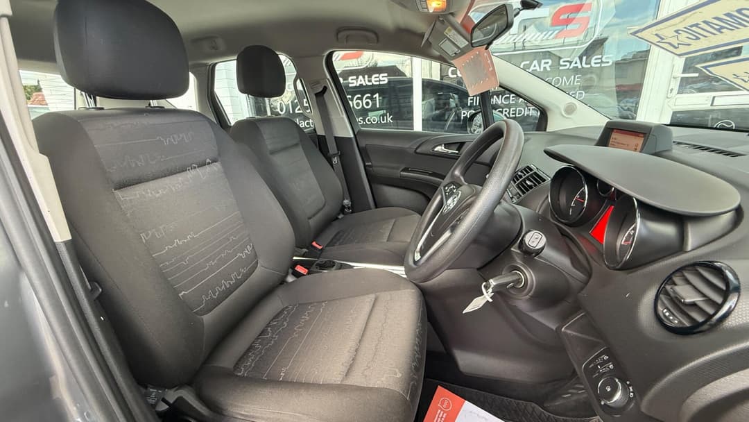 Car Image 10