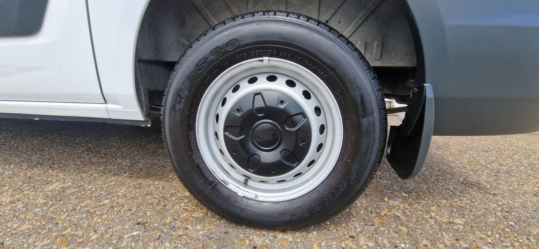 Car Image 20