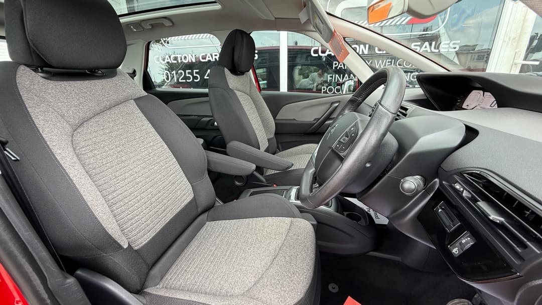 Car Image 10