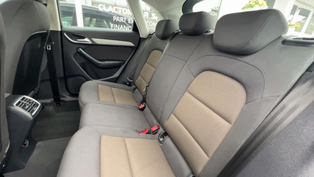 Car Image 17