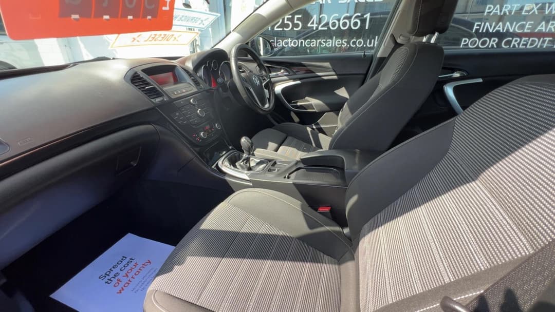 Car Image 16