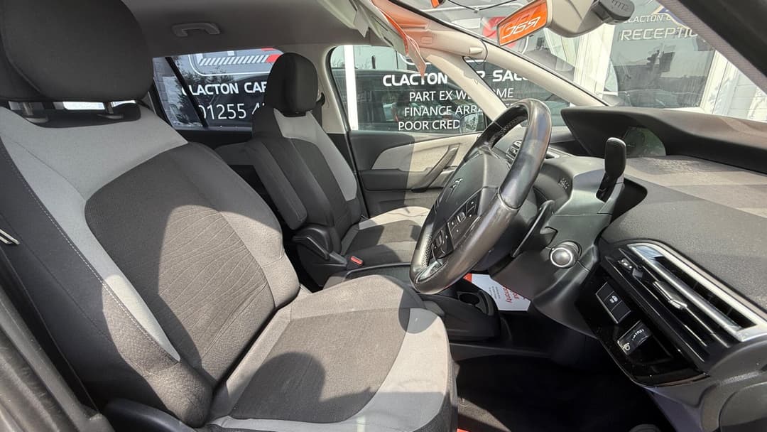 Car Image 10